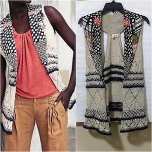 Moth ANTHRO Draw The Eye Tan Black Comb Mix Media Sweater Vest $128 EUC S/M